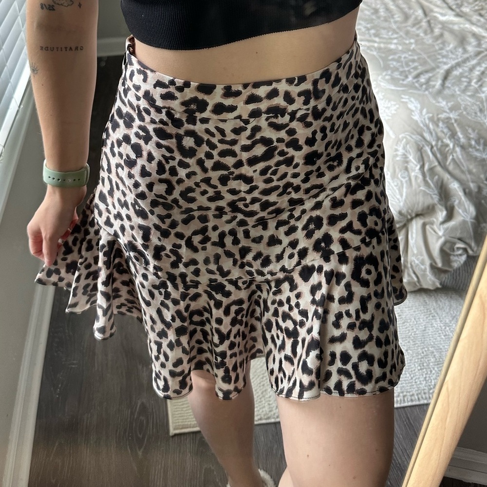 Leo Print Satin skirt
